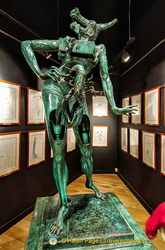 Dalí Sculpture - The half-man, half-bull Minotaur with all its Dalínian symbols